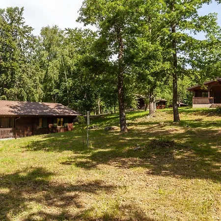 Дом отдыха Villaggio Anemone Fragolina Capanne di Sillano