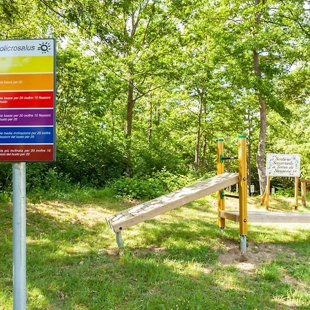 Дом отдыха Villaggio Anemone Fragolina Capanne di Sillano